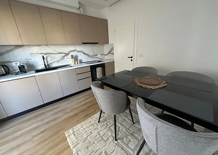 - Skanderbeg Square Apartmán Tirana