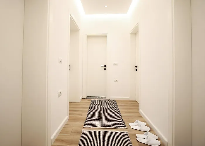 - Skanderbeg Square Apartmán Tirana